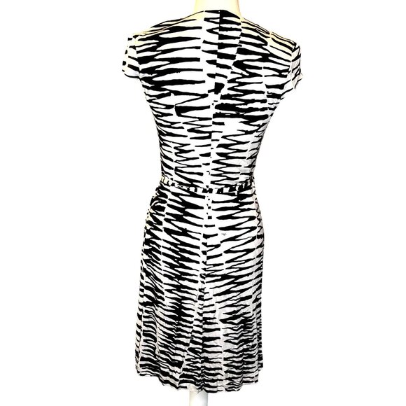 Trina Turk Silk Wrap Black White Zebra Print Silk Dress 6 Cocktail Resort Cruise - Picture 2 of 9